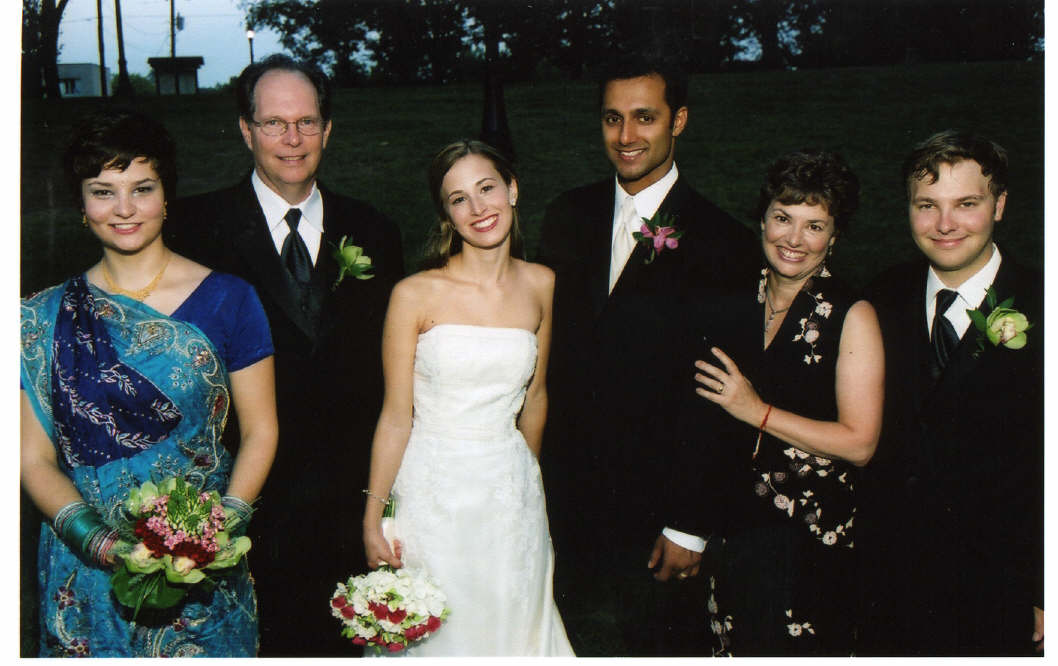 Rahm family with the bride and groom